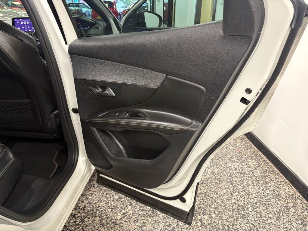 Used Peugeot 3008 2018 for sale - 78134208: Photo 29