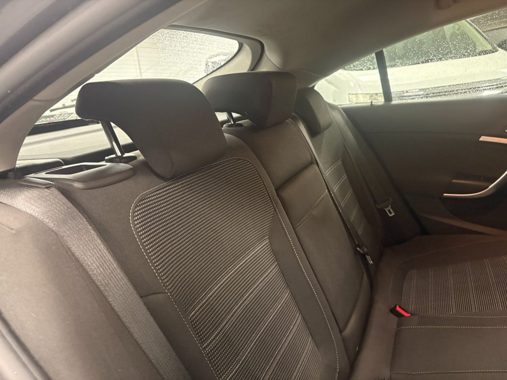 Used Vauxhall Insignia 2011 for sale - 76375993: Photo 17