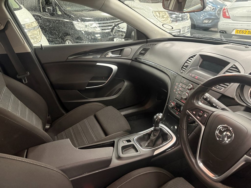 Used Vauxhall Insignia 2011 for sale - 76375993: Photo 21