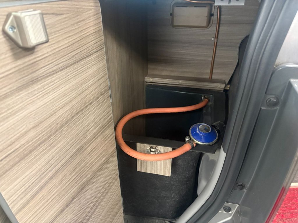 Used Toyota Alphard 2019 for sale - 77660270: Photo 32