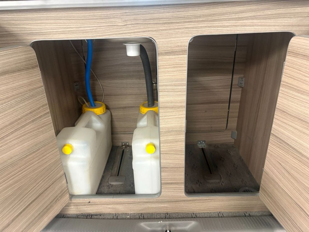 Used Toyota Alphard 2019 for sale - 77660270: Photo 33