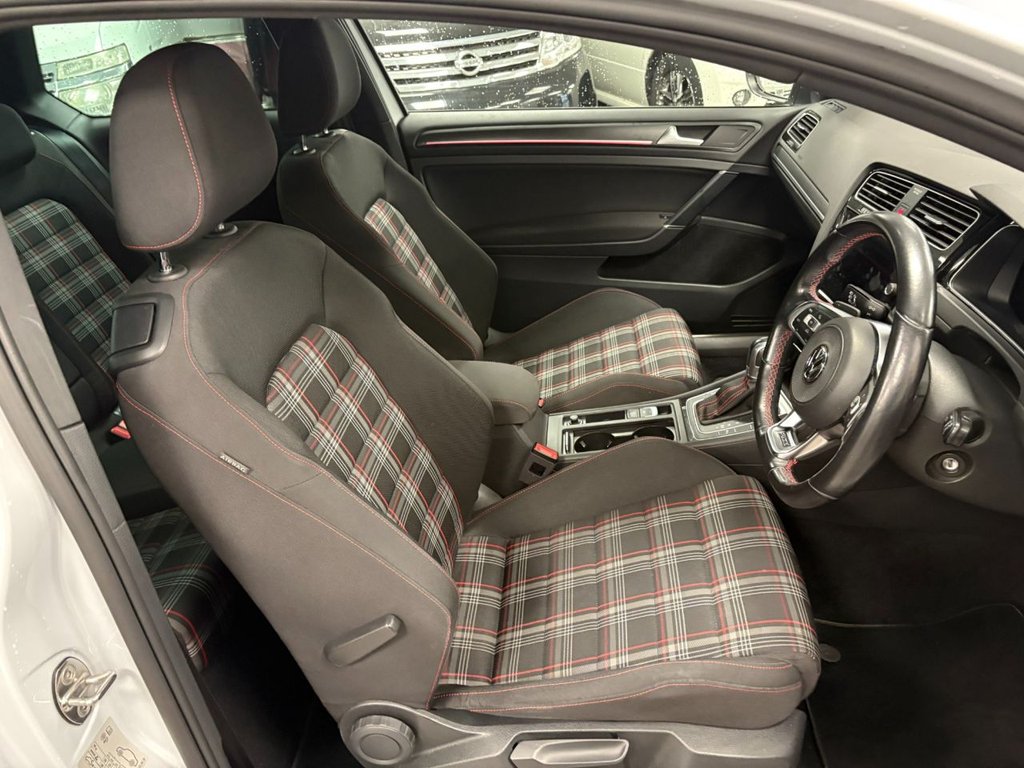 Used Volkswagen Golf 2018 for sale - 76520781: Photo 27