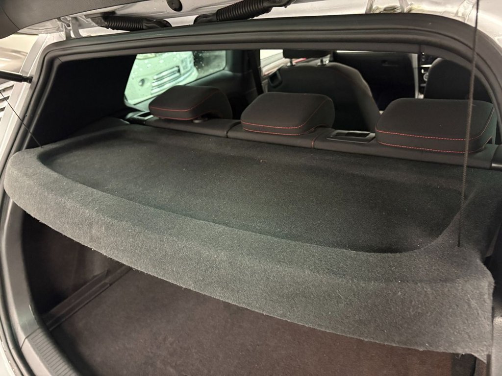 Used Volkswagen Golf 2018 for sale - 76520781: Photo 32