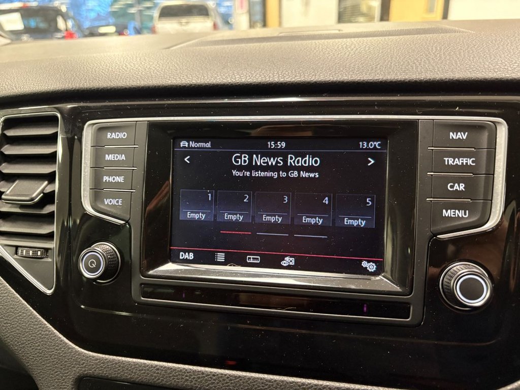 Used Volkswagen Golf SV 2015 for sale - 76313212: Photo 33