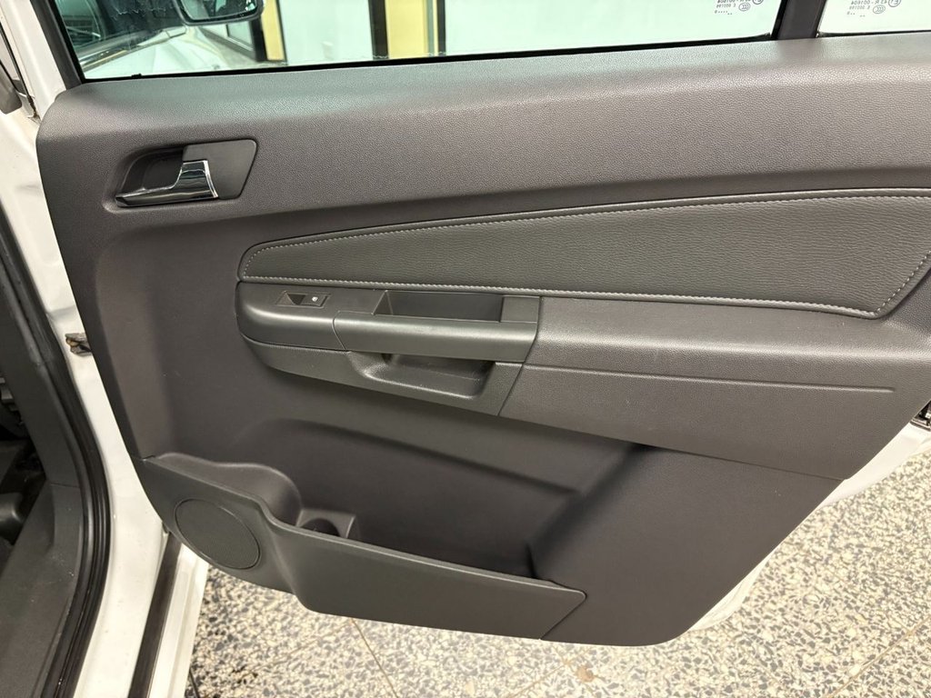 Used Vauxhall Zafira 2010 for sale - 76092579: Photo 22