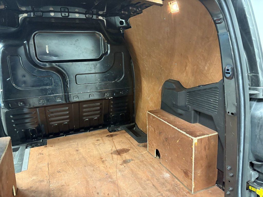Used Ford Transit Courier 2018 for sale - 77048598: Photo 26