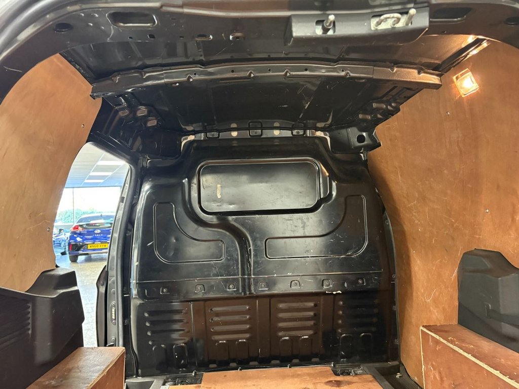 Used Ford Transit Courier 2018 for sale - 77048598: Photo 30