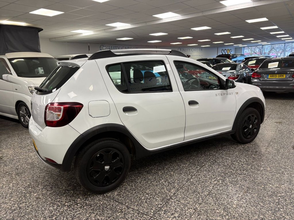 Used Dacia Sandero Stepway 2015 for sale - 77477651: Photo 10
