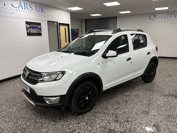 Used Dacia Sandero Stepway 2015 for sale - 77477651: Photo