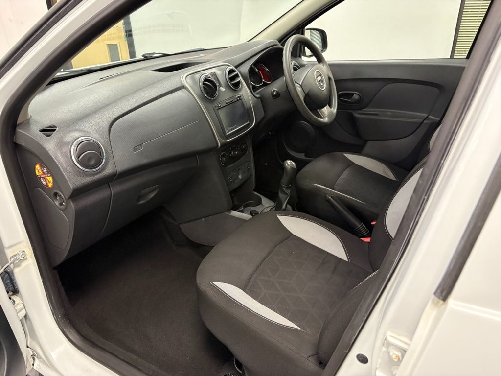 Used Dacia Sandero Stepway 2015 for sale - 77477651: Photo 27