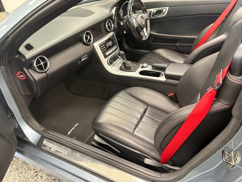 Used Mercedes-Benz SLK 2013 for sale - 77891162: Photo 17