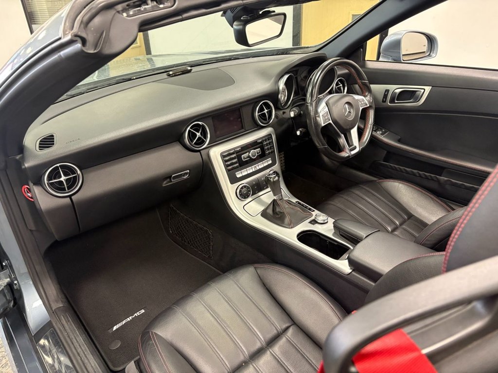 Used Mercedes-Benz SLK 2013 for sale - 77891162: Photo 18