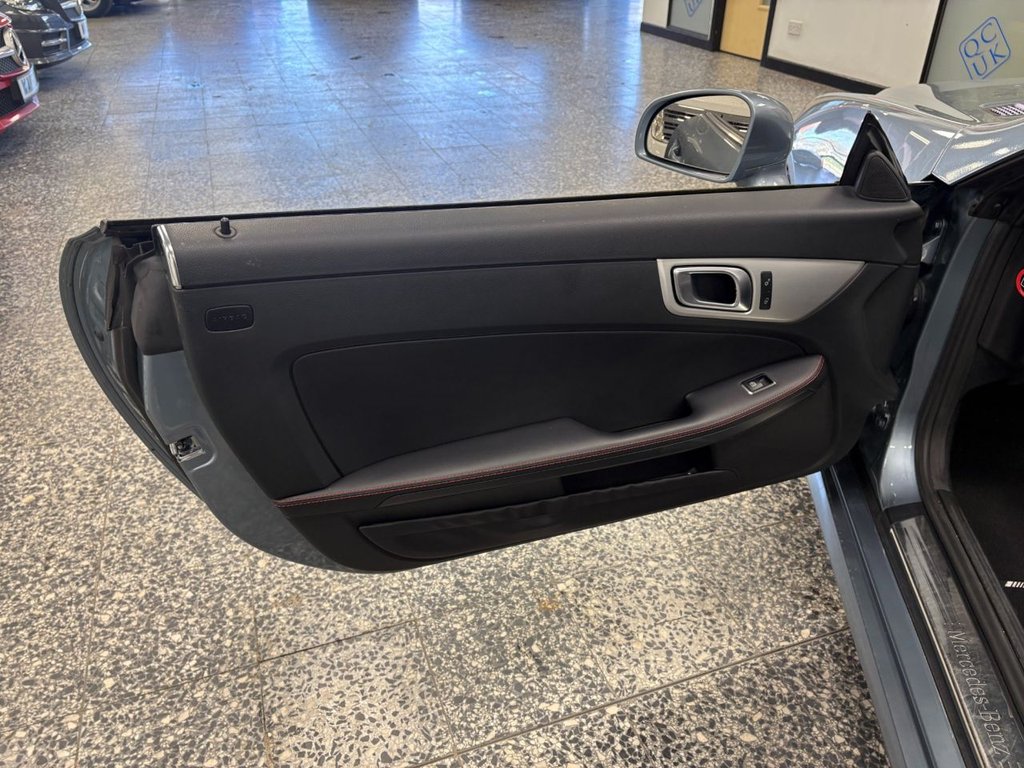 Used Mercedes-Benz SLK 2013 for sale - 77891162: Photo 19