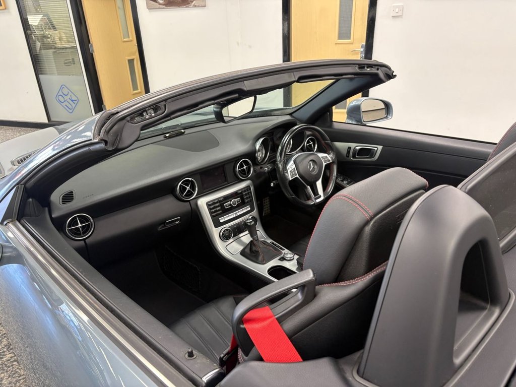 Used Mercedes-Benz SLK 2013 for sale - 77891162: Photo 26