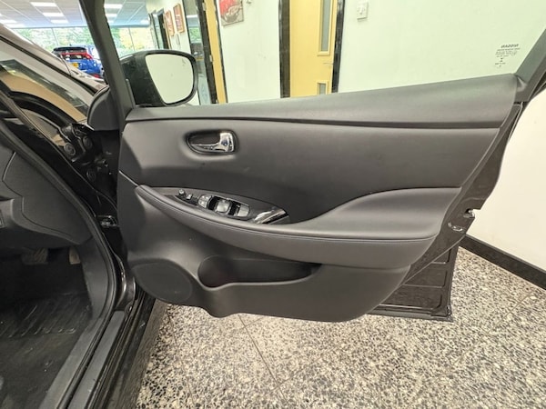 Used Nissan Leaf 2020 for sale - 76202889: Photo 23