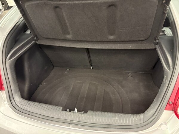 Used Hyundai Veloster 2012 for sale - 76173312: Photo 23