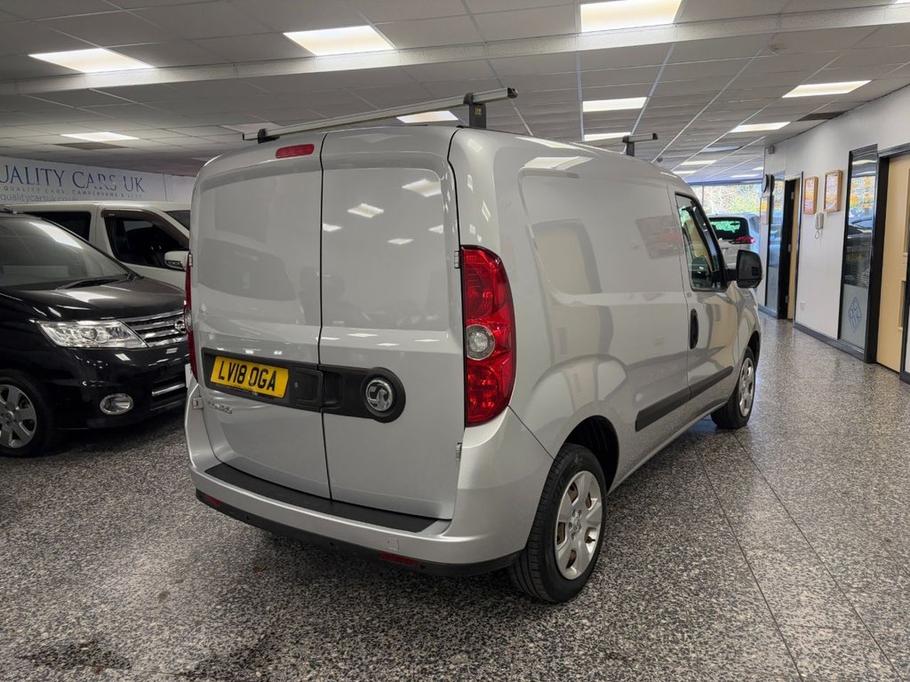 Used Vauxhall Combo 2018 for sale - 76376036: Photo 13