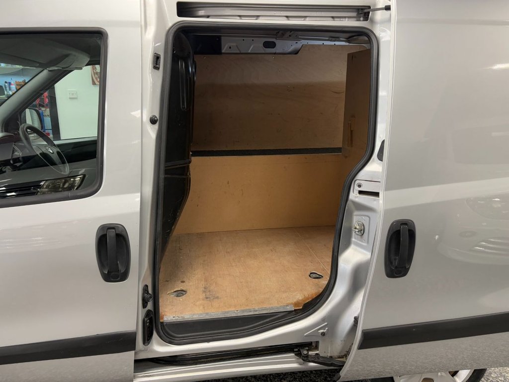 Used Vauxhall Combo 2018 for sale - 76376036: Photo 28