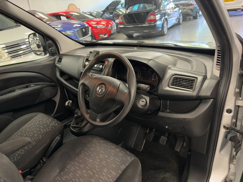 Used Vauxhall Combo 2018 for sale - 76376036: Photo 31