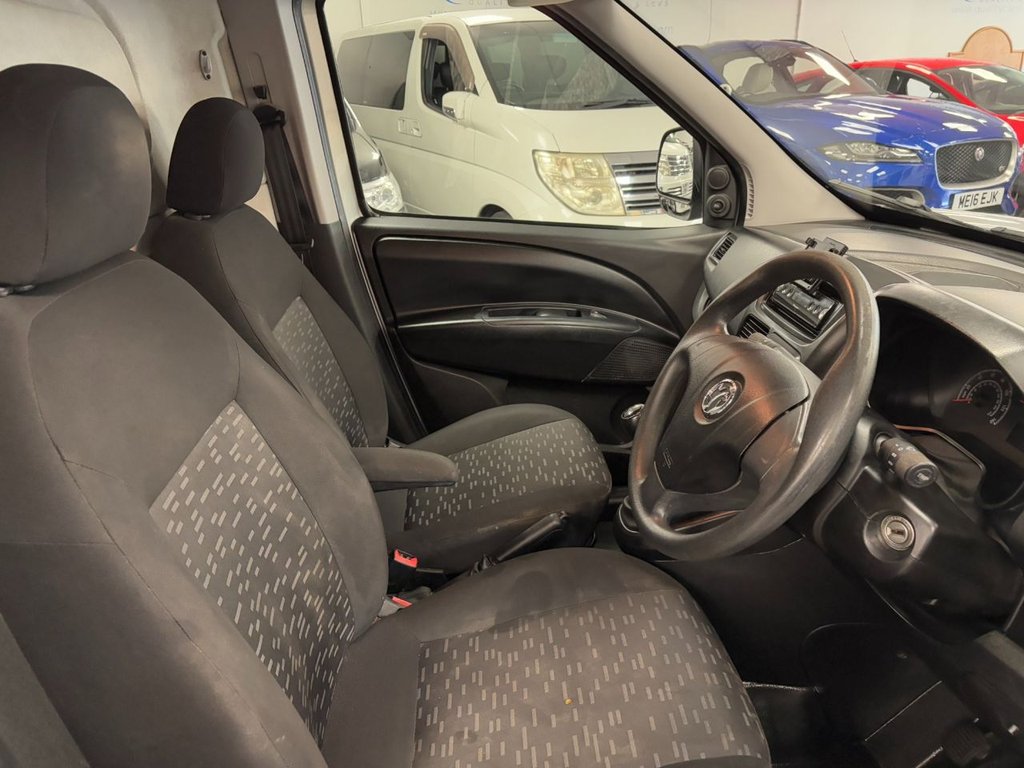 Used Vauxhall Combo 2018 for sale - 76376036: Photo 32