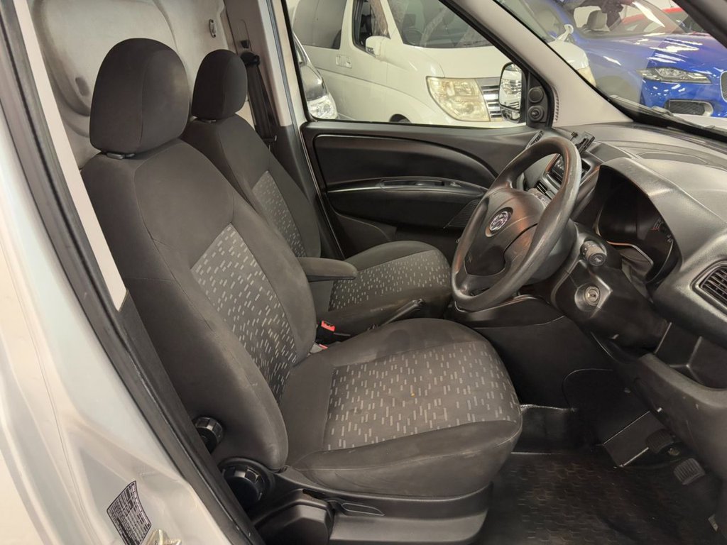Used Vauxhall Combo 2018 for sale - 76376036: Photo 36