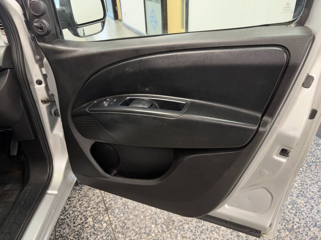 Used Vauxhall Combo 2018 for sale - 76376036: Photo 37
