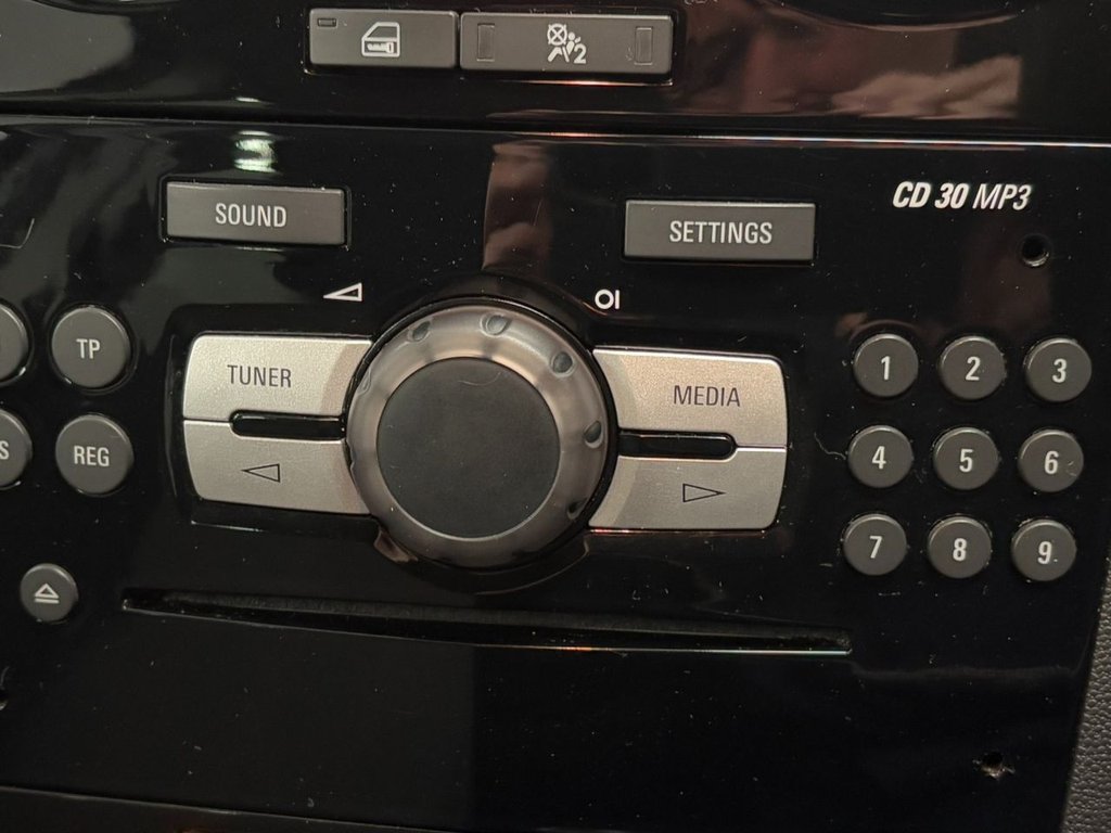 Used Vauxhall Corsa 2014 for sale - 76406913: Photo 32