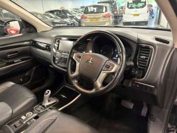 Used Mitsubishi Outlander 2017 for sale - 75275369: Photo