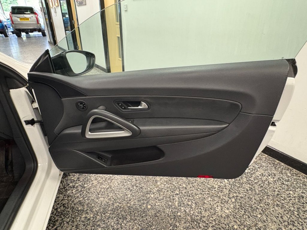 Used Volkswagen Scirocco 2013 for sale - 77226790: Photo 16