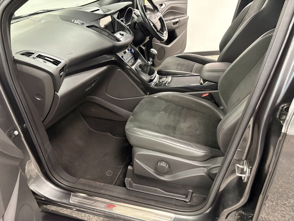 Used Ford Kuga 2017 for sale - 77935992: Photo 29