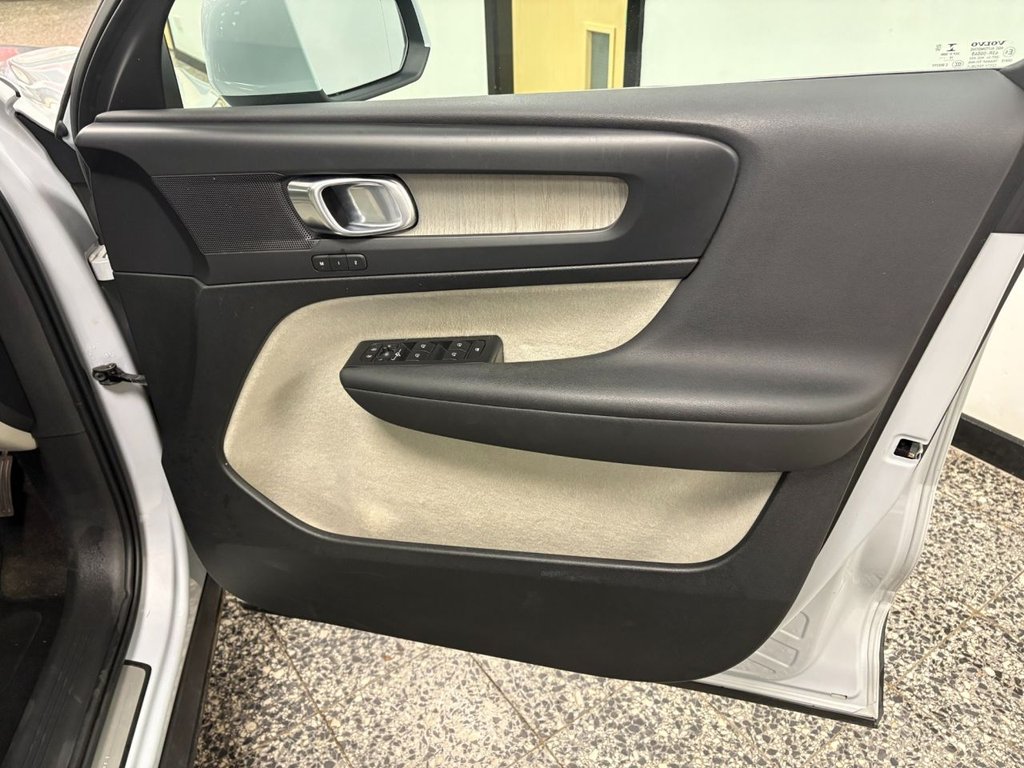 Used Volvo XC40 2019 for sale - 76820561: Photo 21