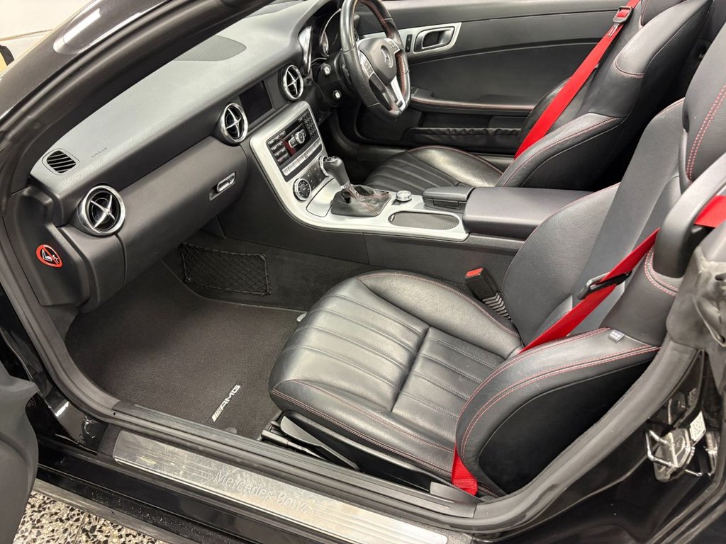 Used Mercedes-Benz SLK 2014 for sale - 77890976: Photo 19