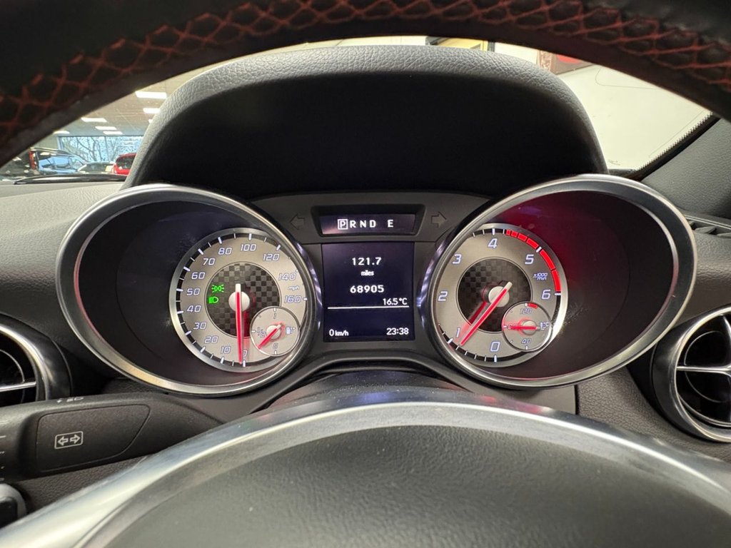 Used Mercedes-Benz SLK 2014 for sale - 77890976: Photo 24