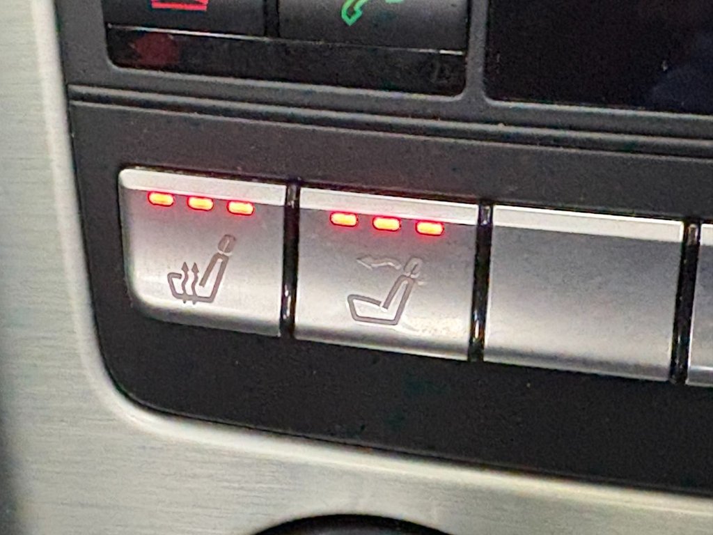 Used Mercedes-Benz SLK 2014 for sale - 77890976: Photo 27