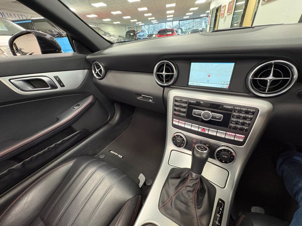 Used Mercedes-Benz SLK 2014 for sale - 77890976: Photo 29