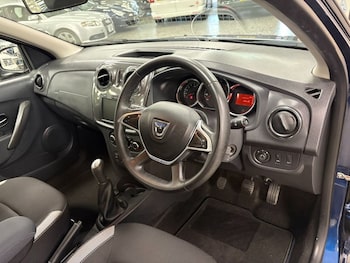 Used Dacia Sandero Stepway 2019 for sale - 78896612: Photo