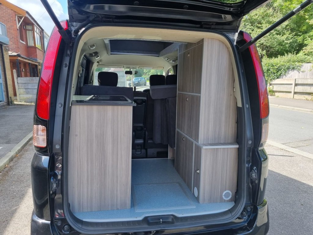 Used Nissan Serena 2008 for sale - 74784139: Photo 10