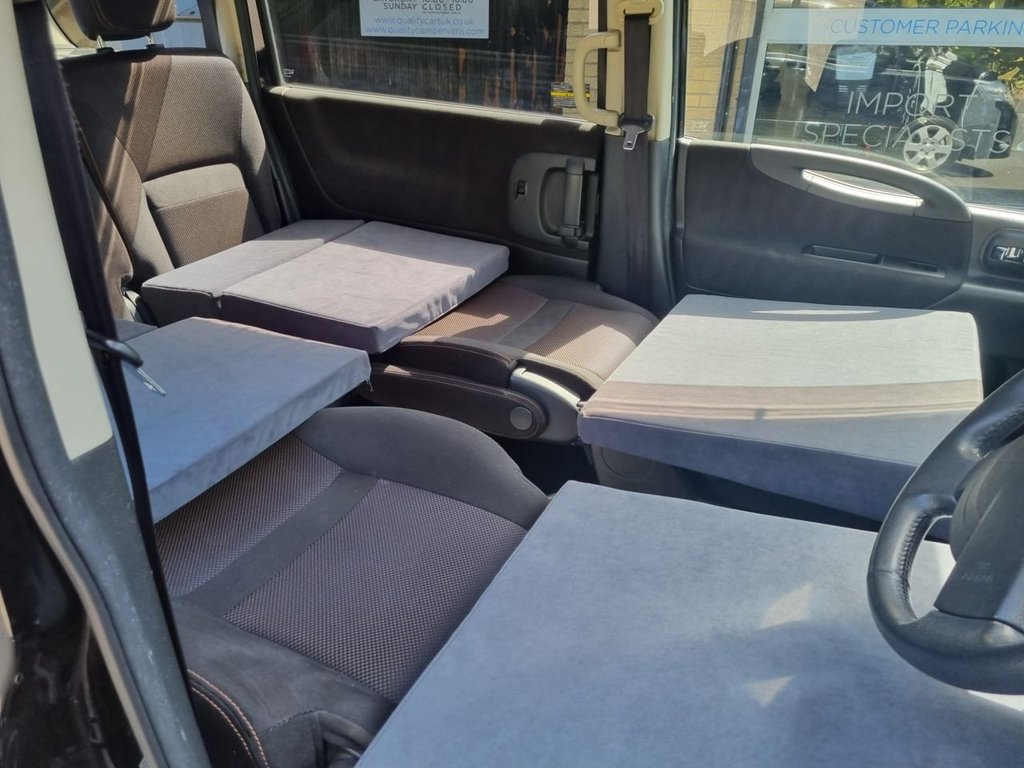 Used Nissan Serena 2008 for sale - 74784139: Photo 24