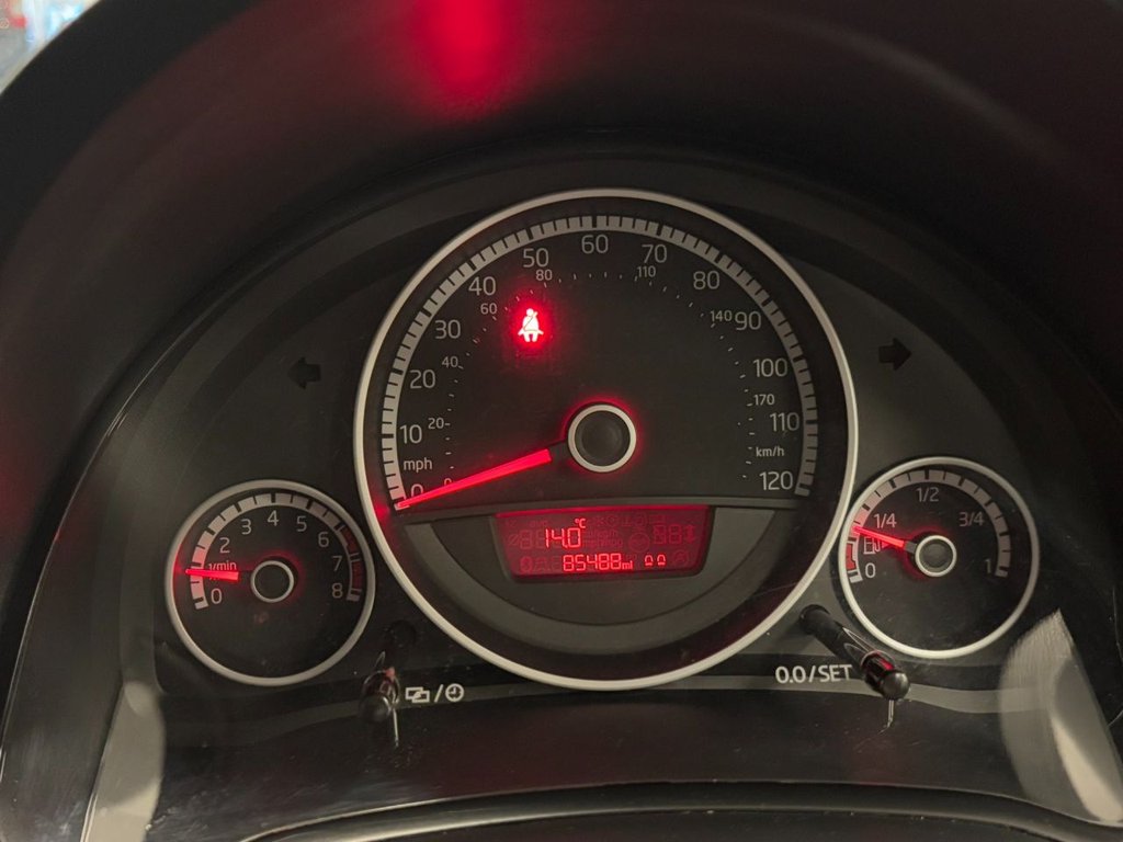 Used Volkswagen up! 2013 for sale - 76345692: Photo 23