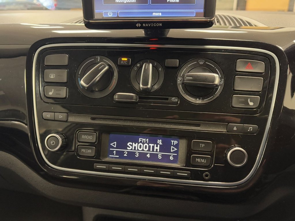 Used Volkswagen up! 2013 for sale - 76345692: Photo 25