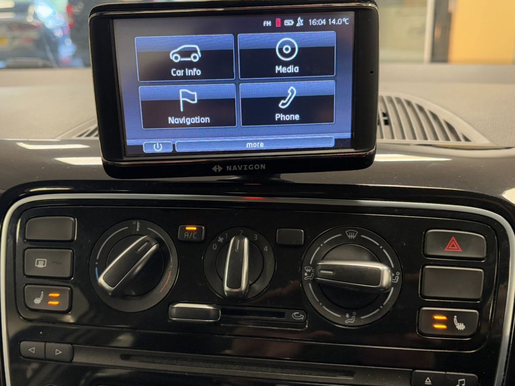 Used Volkswagen up! 2013 for sale - 76345692: Photo 26