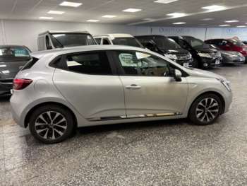 Used Renault Clio 2020 for sale - 74783924: Photo