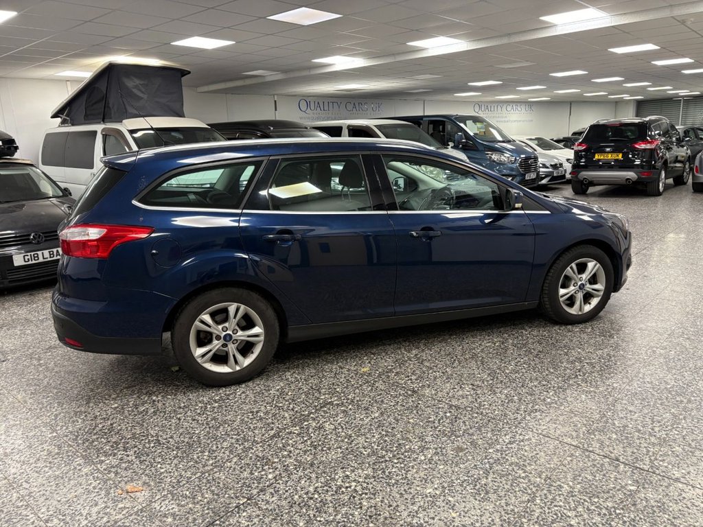 Used Ford Focus 2011 for sale - 76106263: Photo 7