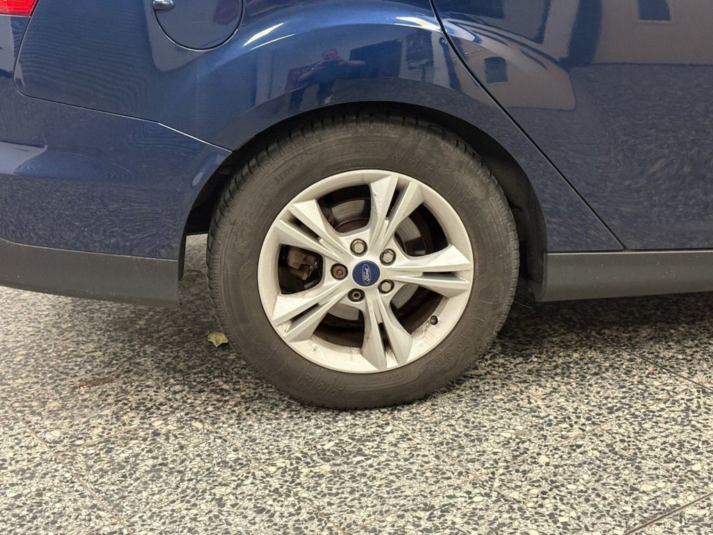 Used Ford Focus 2011 for sale - 76106263: Photo 8