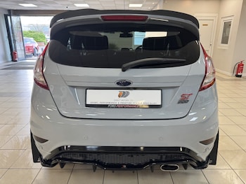 Used Ford Fiesta 2016 for sale - 78229802: Photo