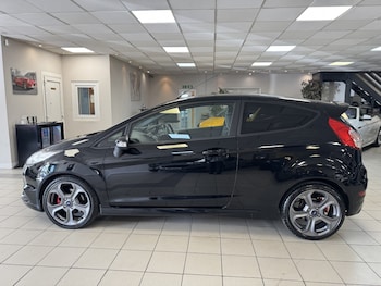 Used Ford Fiesta 2016 for sale - 78225719: Photo