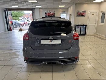 Used Ford Focus 2017 for sale - 78802905: Photo