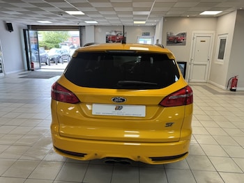 Used Ford Focus 2017 for sale - 78642210: Photo