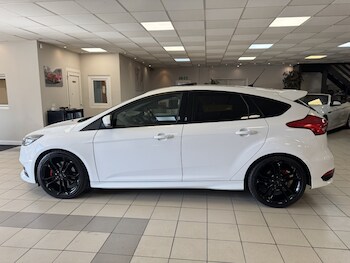 Used Ford Focus 2016 for sale - 78169318: Photo