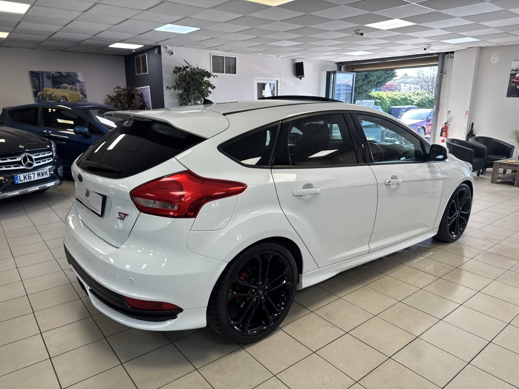 Used Ford Focus 2016 for sale - 78169318: Photo 5